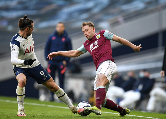 豪门悲喜夜：姆总两记世界波皇马3-0 阿森纳2-0 切尔西1-3倒数第三（豪门冷暖夜：姆巴佩两记世界波，皇马3-0；阿森纳2-0；切尔西1-3跌至倒数第三）