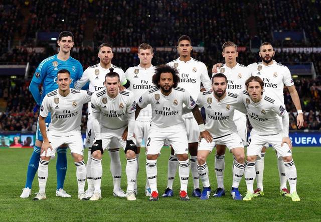 就是这么快！贺希宁反击顶开威尔逊强硬上篮 深圳回应11-0反超！（电光火石！贺希宁快攻强突威尔逊强硬上篮，深圳一波11-0完成反超）