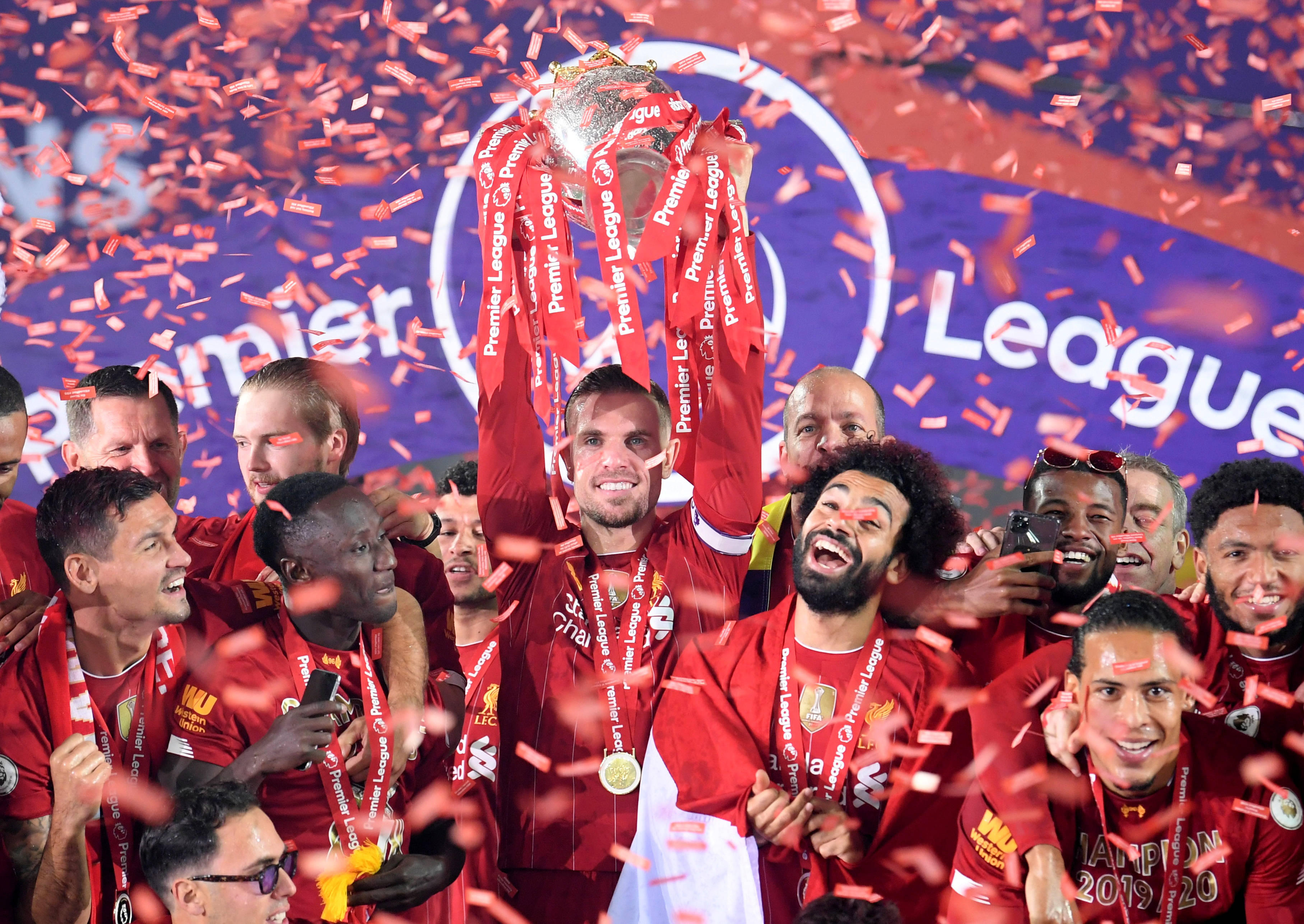 OMG官方：签下中单选手haichao；打野Tianzhen等4人离队（OMG官宣：中单haichao加盟，打野Tianzhen等四人离队）