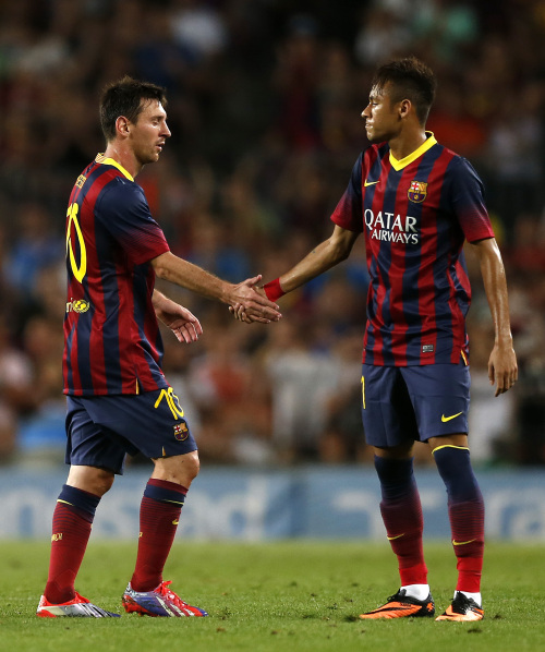 欧协联积分榜：斯特拉斯堡领跑，水晶宫距前8仅1分（欧协联积分榜：斯特拉斯堡居首，水晶宫距前八仅差1分）