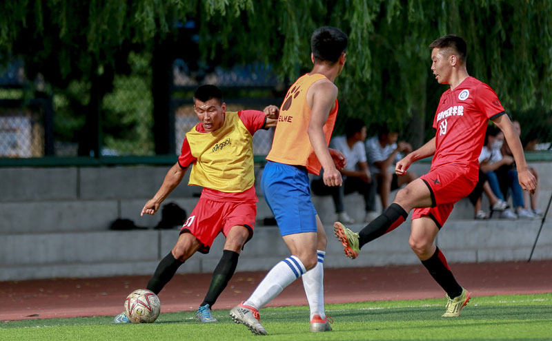 阿尔瓦雷斯：我小时候曾去过皇马试训几天（阿尔瓦雷斯：童年曾赴皇马参加短期试训）