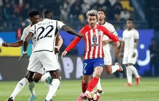 那不勒斯官方：吉尔摩周一将接受手术；据悉将缺阵至明年一月（那不勒斯官宣：吉尔摩周一接受手术，预计缺阵至明年一月）