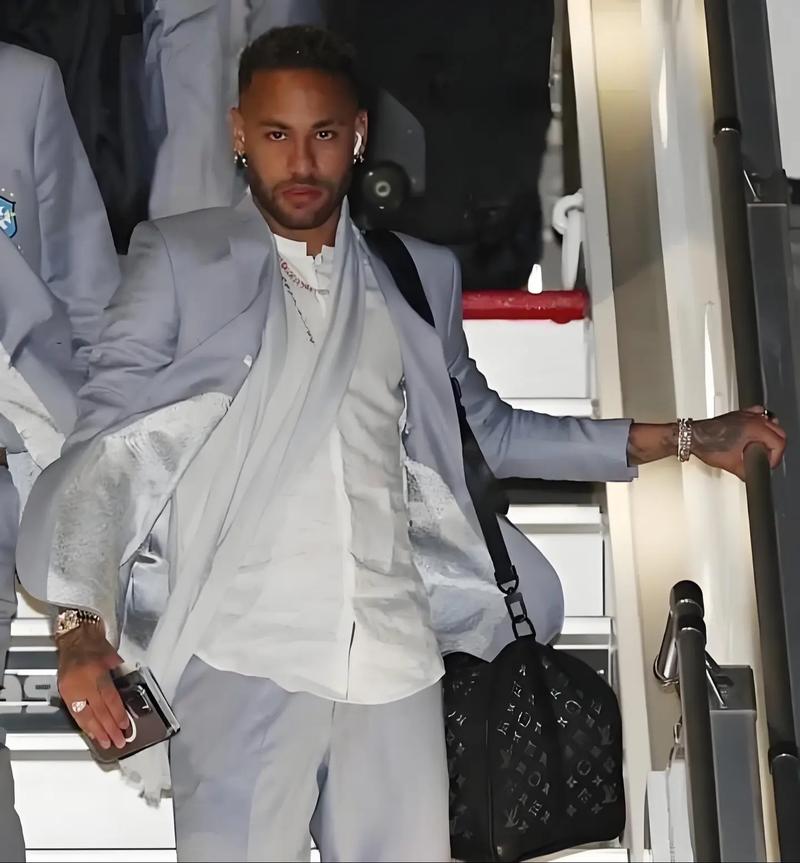 埃迪-豪：我们完全可能进更多球，现在结果让人有点难以接受（埃迪-豪：本可打入更多进球，这样的结果有些难以接受）